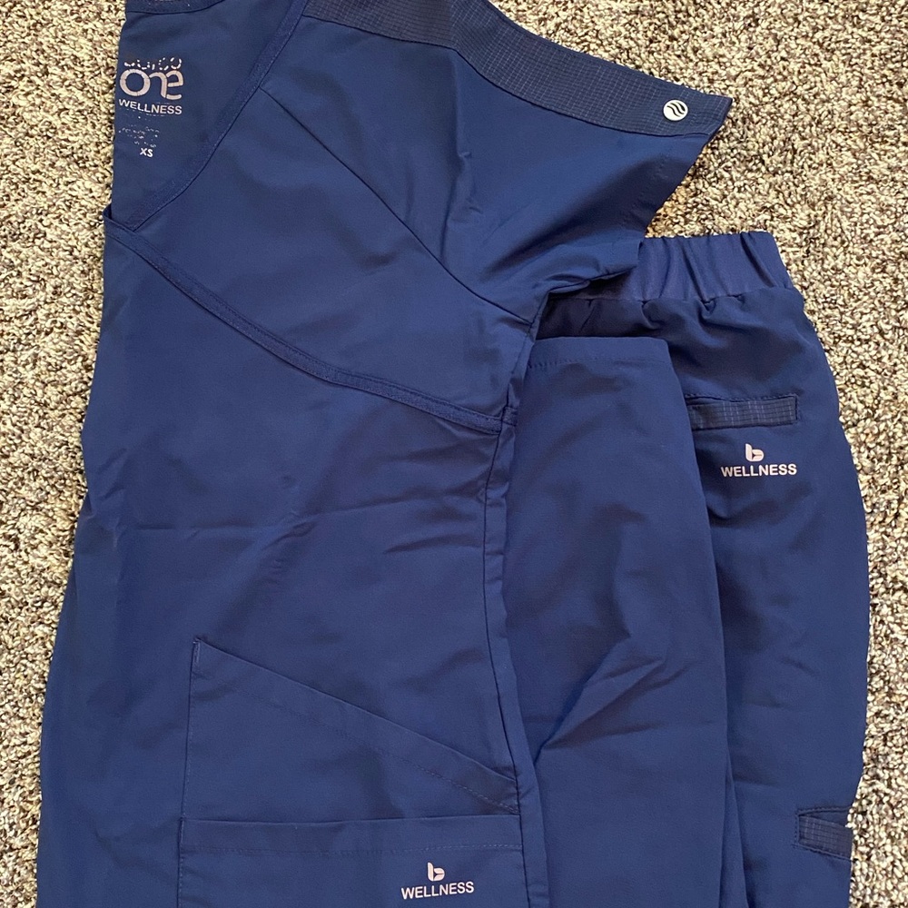Barco One Wellness Scrubs
